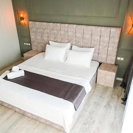 Grandmer Suit Otel Mezitli Buitenkant foto